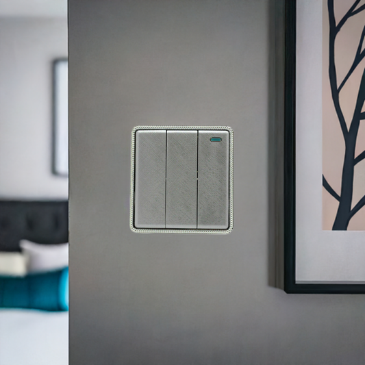 3 Gang Wall Light Switch Screw less 10A 13AM