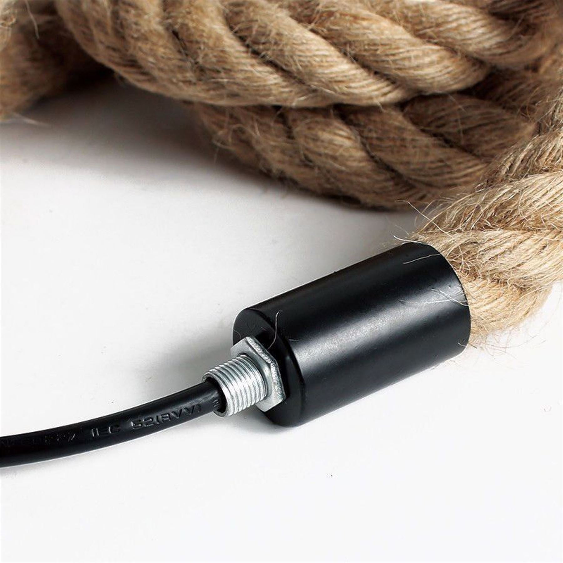 Vintage E27 holder with hemp rope pendant light for rustic spaces